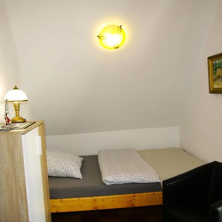 Chata Maniowy Wyspa Ciszy - Agroturystyka, Nieopodal Czorsztyna, Maniowy I Kluszkowce Nad Zalewem Czorsztynskim Exterior photo