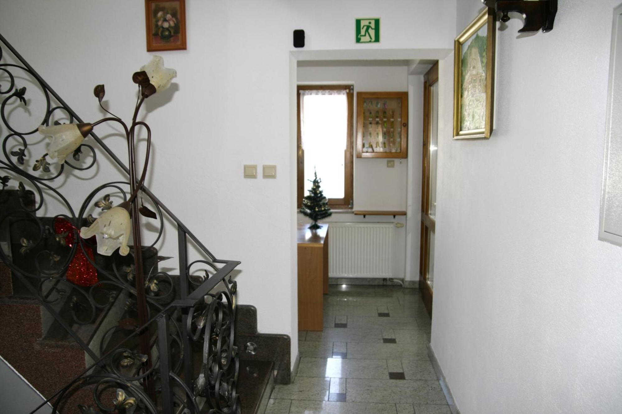Chata Maniowy Wyspa Ciszy - Agroturystyka, Nieopodal Czorsztyna, Maniowy I Kluszkowce Nad Zalewem Czorsztynskim Exterior photo